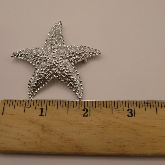 Starfish Silver Tone  Brooch - Picture 5 of 5